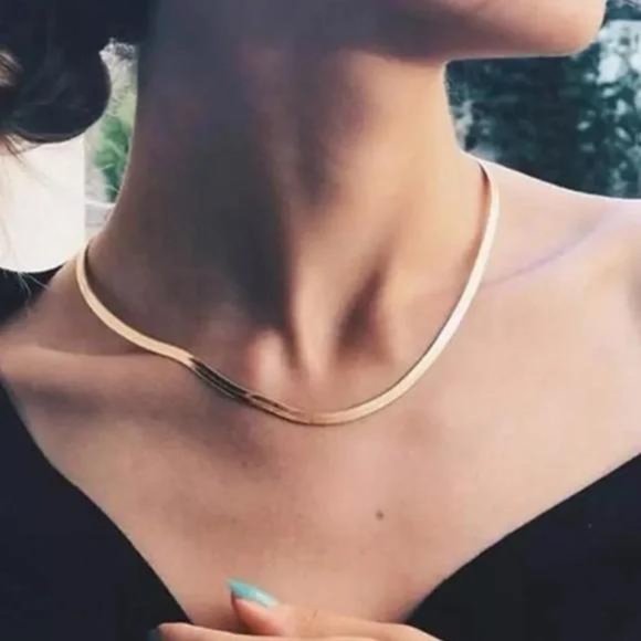 “18” GOLD HERRINGBONE SNAKE LINK CHAIN NECKLACE, NICE NECKLACE, CUTE NECKLACE - Picture 1 of 7